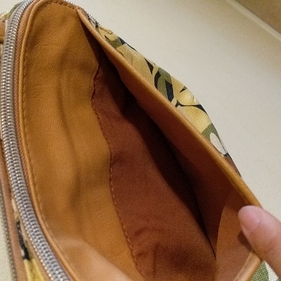 NWT Relic Erica Double Pouch Crossbody Bag Purse Handbag - Picture 4 of 10